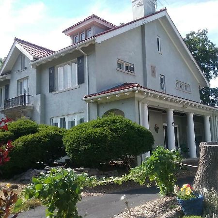 Hanover House Bed And Breakfast Niagarafallen Exteriör bild