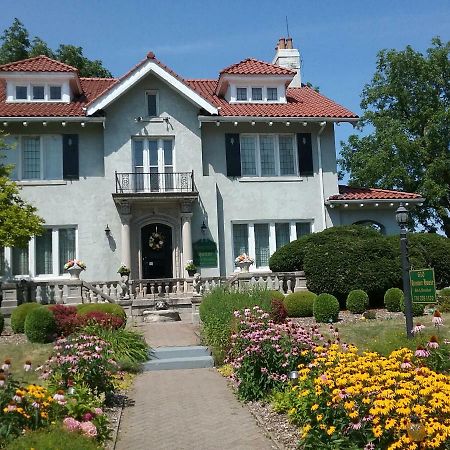 Hanover House Bed And Breakfast Niagarafallen Exteriör bild