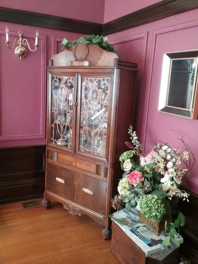 Hanover House Bed And Breakfast Niagarafallen Exteriör bild
